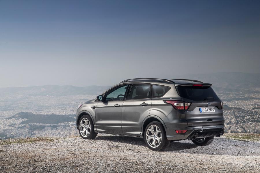 Ford Kuga ST-Line 2016 года  (фото 27 из 32)